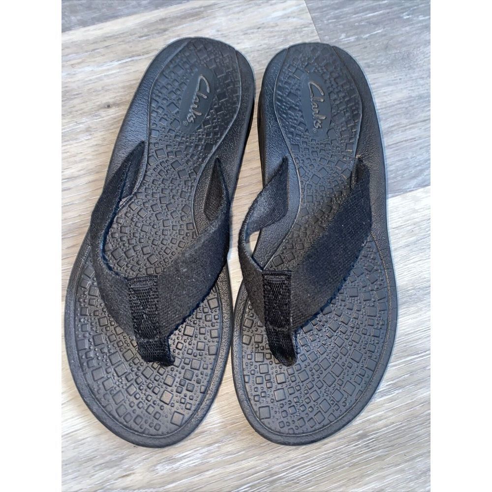 Womens CLARKS Comfort Strippers Black Flip Flops Sandals 6M Man Made